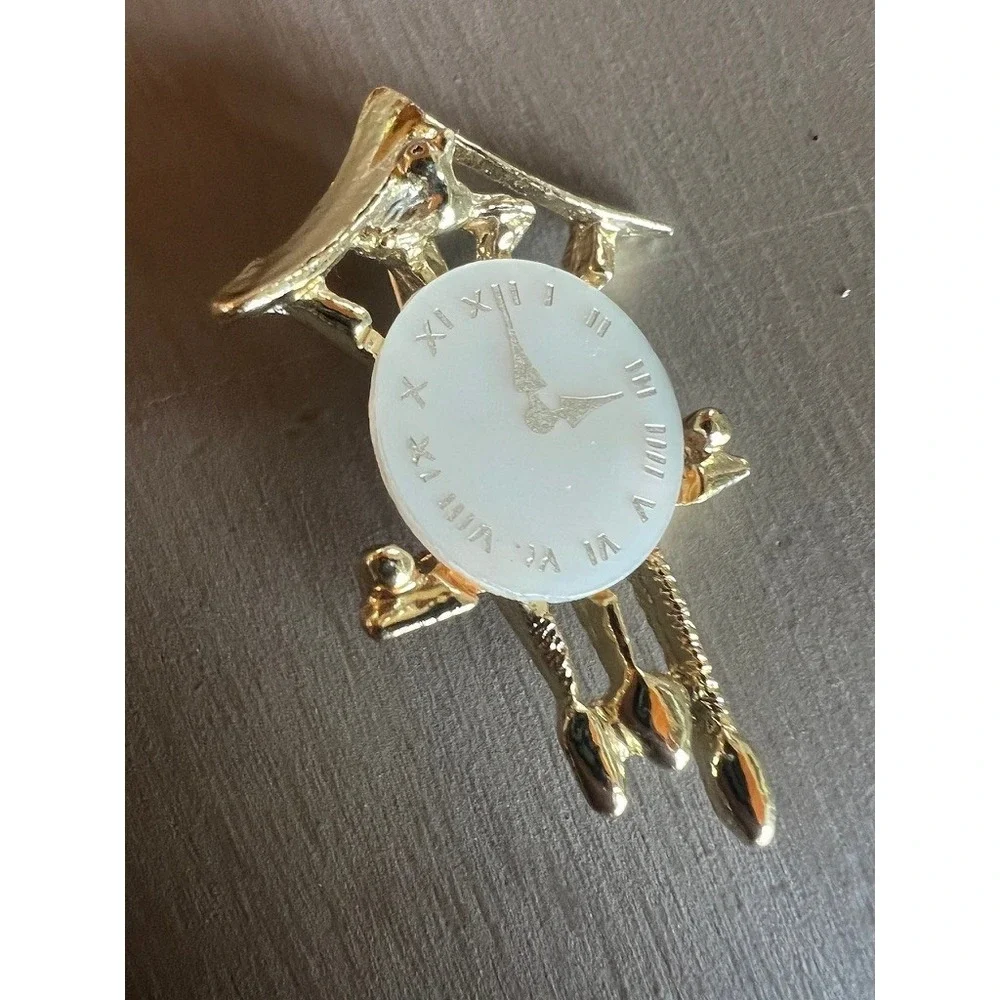 Cuckoo Clock Brooch Vintage Whimsical Pin Pendulum Retro Kitschy Charming Quirky